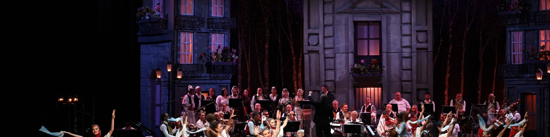 Albanische Rosen - Das Folklore Ensemble der albanischen Staatsoper + Altin Shehu Band