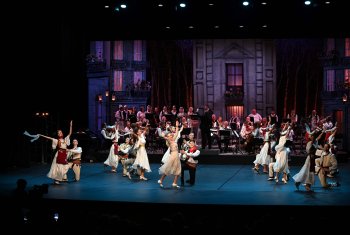 Albanische Rosen - Das Folklore Ensemble der albanischen Staatsoper + Altin Shehu Band